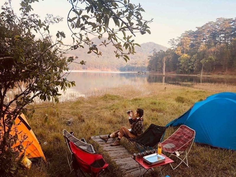 Cắm trại ở suối cần chú ý gì? Hãy chọn nơi cắm trại hợp lý